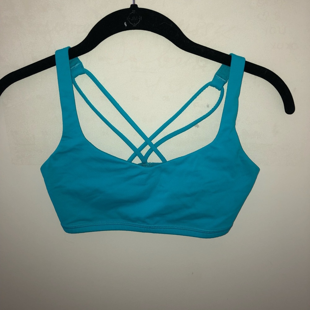 Lululemon sports bra